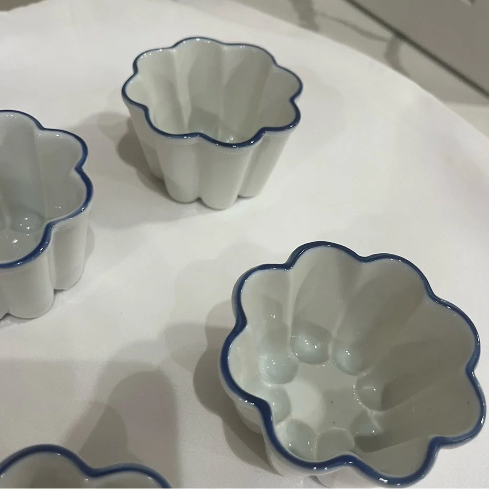 Vintage Fluted Jello/Flan Molds Set of 4 White Ceramic w Blue Rim